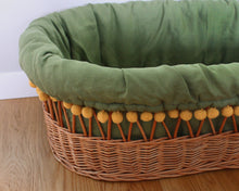Load image into Gallery viewer, Wicker bassinet

