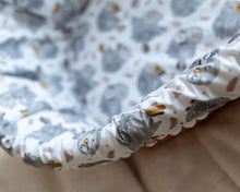 Load image into Gallery viewer, Baby Moses Basket with bedding textile Gray birds
